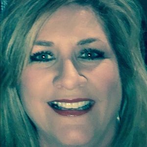 Meet your Posher, Becky